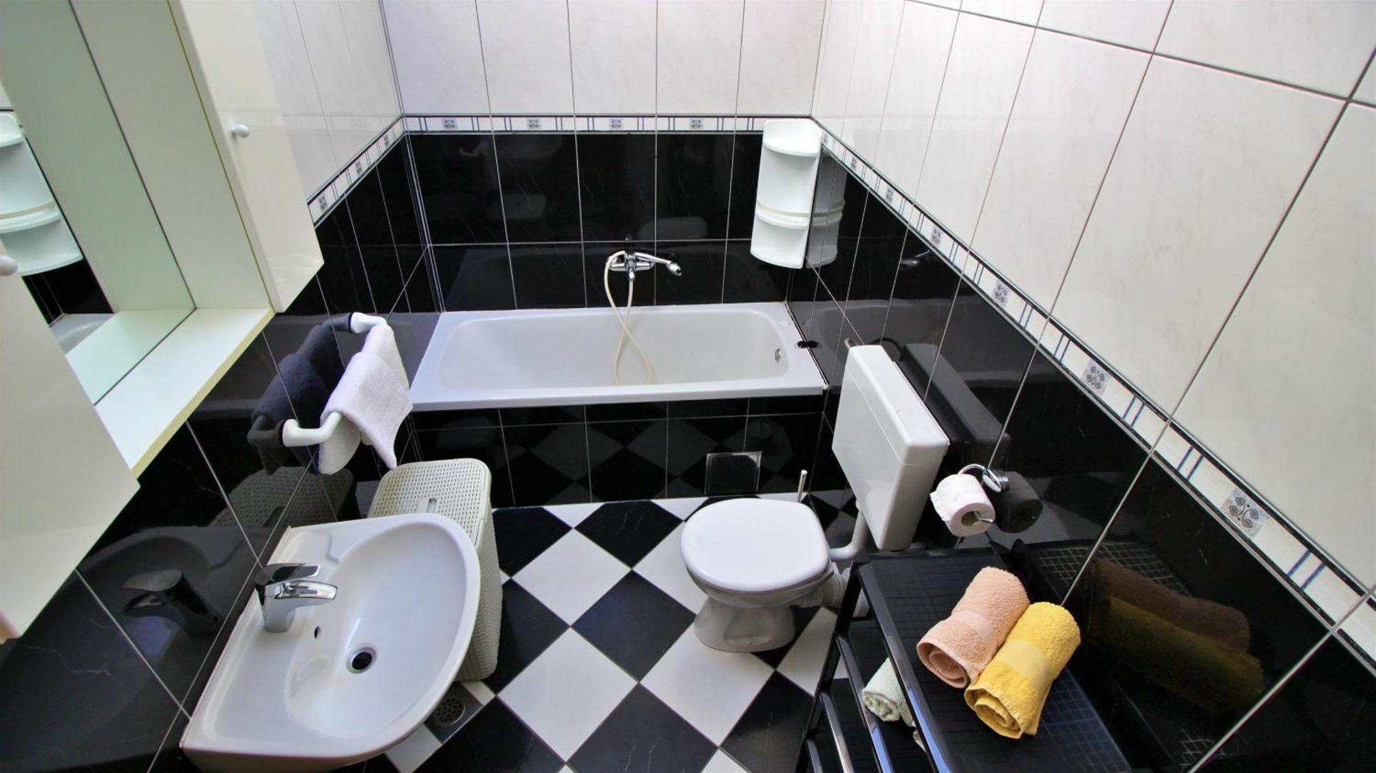 Apartments Marusic Omiš Екстериор снимка